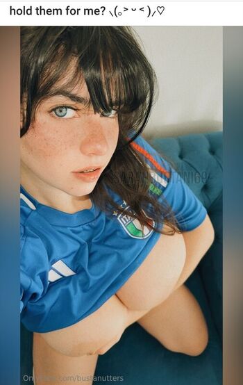 Sarahbustani
