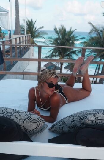 Full leaked Sariskleit private onlyfans photo