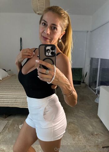Full leaked Serana rosee private onlyfans photo