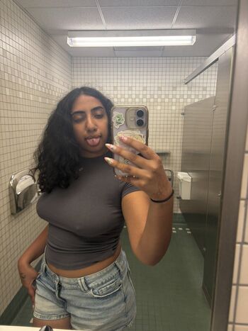 Full leaked Sexybaefrr private onlyfans photo