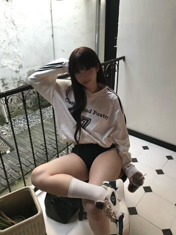 Full leaked Shiliuyelei private onlyfans photo