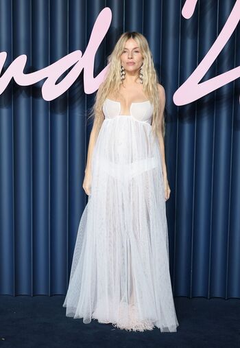 Full leaked Sienna miller private onlyfans photo