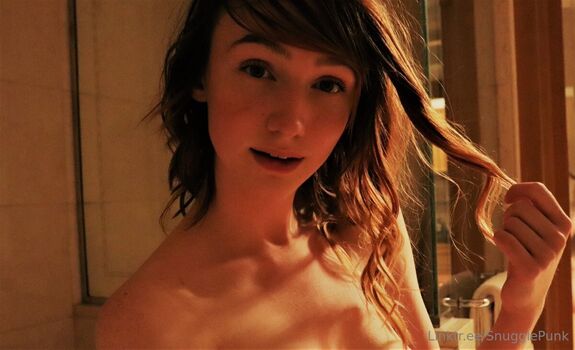 Full leaked Snugglepunk private onlyfans photo