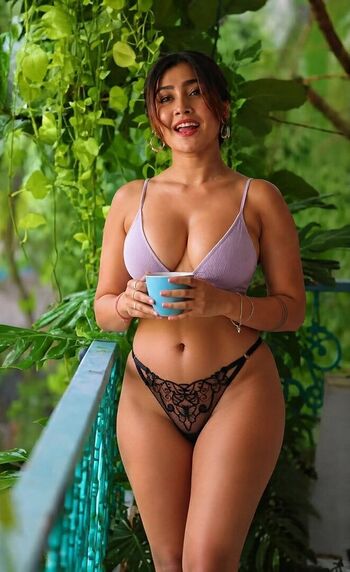 Full leaked Sofia ansari private onlyfans photo