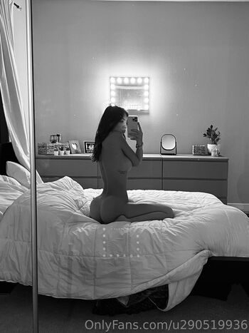Full leaked Sofianextdoor private onlyfans photo