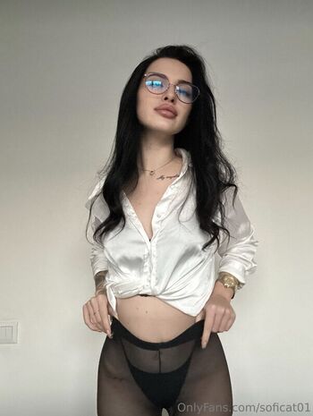 Full leaked Soficat private onlyfans photo