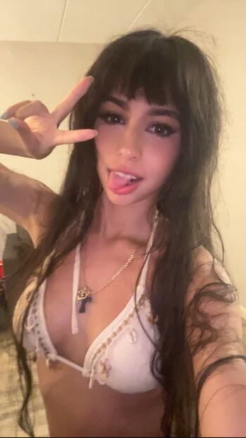 Full leaked Softdoll private onlyfans photo