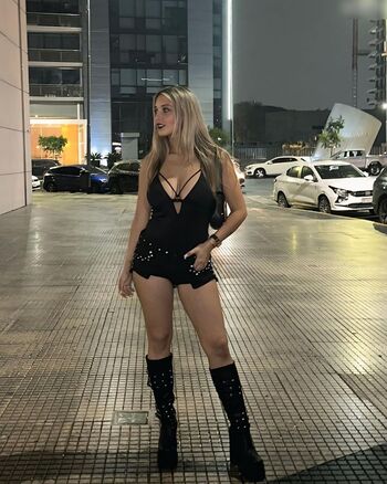 Full leaked Sol solomone private onlyfans photo