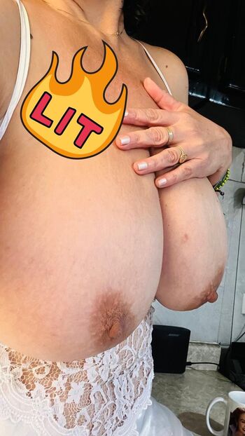 Full leaked Sra hermosa private onlyfans photo