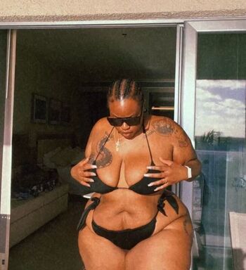 Full leaked Therealgorgeousplush private onlyfans photo