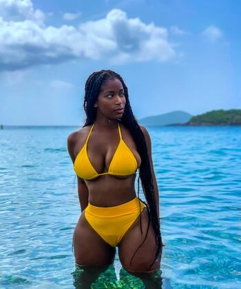 Full leaked Tia becca private onlyfans photo