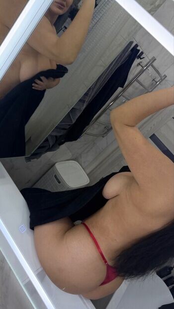Full leaked Tosya private onlyfans photo