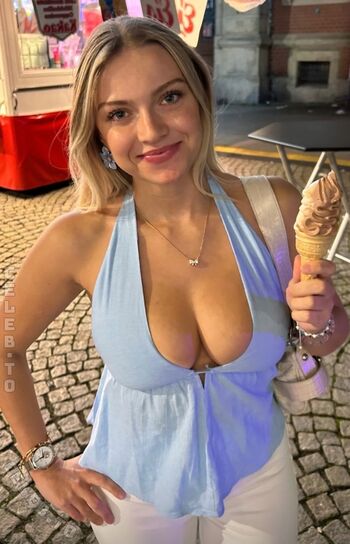 Full leaked V d s olivia private onlyfans photo
