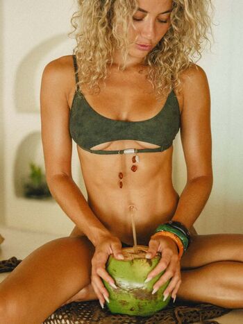 Full leaked Vaea brazier  page private onlyfans photo