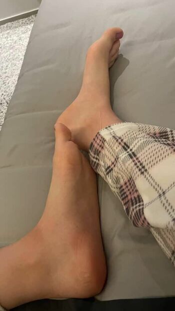 Full leaked Valelizuwu private onlyfans photo