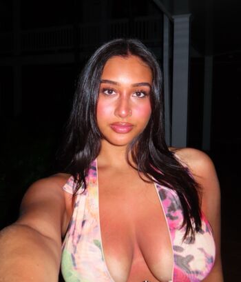 Full leaked Valeriayanez private onlyfans photo