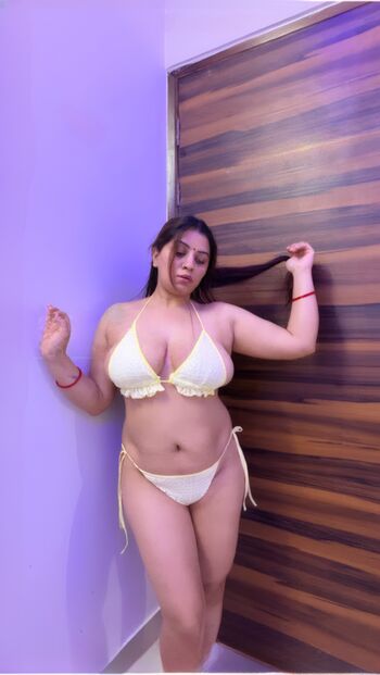 Full leaked Vandana pathak private onlyfans photo