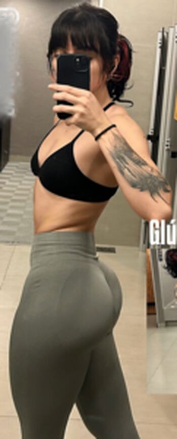 Full leaked Vaneeeer private onlyfans photo