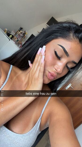 Full leaked Vinoschh private onlyfans photo