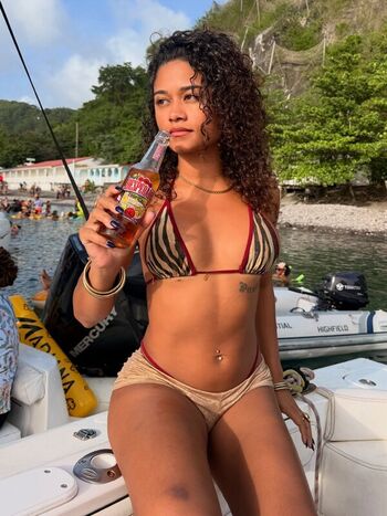 Full leaked Wahyne private onlyfans photo