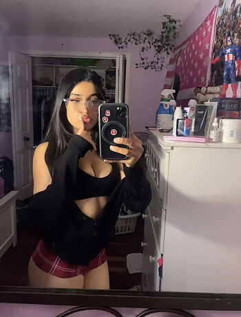 Full leaked Wajeeha khan page private onlyfans photo