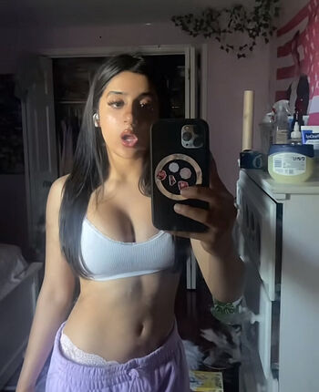 Full leaked Wajeeha khan page private onlyfans photo