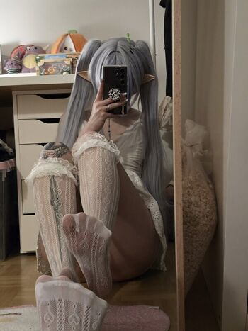 Full leaked Weeniestwee private onlyfans photo