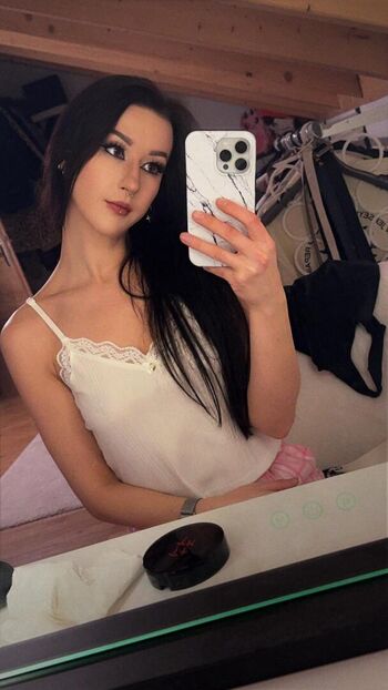 Full leaked White paws page private onlyfans photo