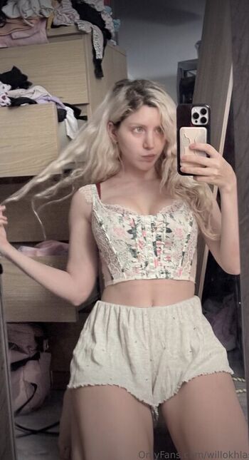 Full leaked Willokhlass private onlyfans photo