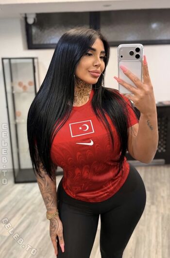 Full leaked Xsra private onlyfans photo