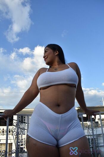 Full leaked Yeraldin private onlyfans photo