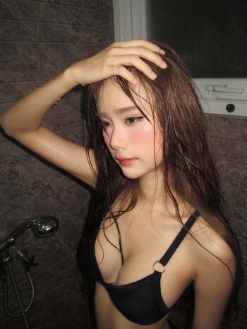 Full leaked Yujeen indyy private onlyfans photo