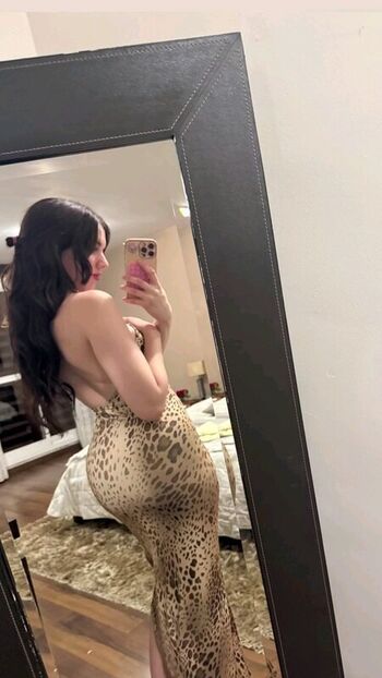Full leaked Zeling private onlyfans photo